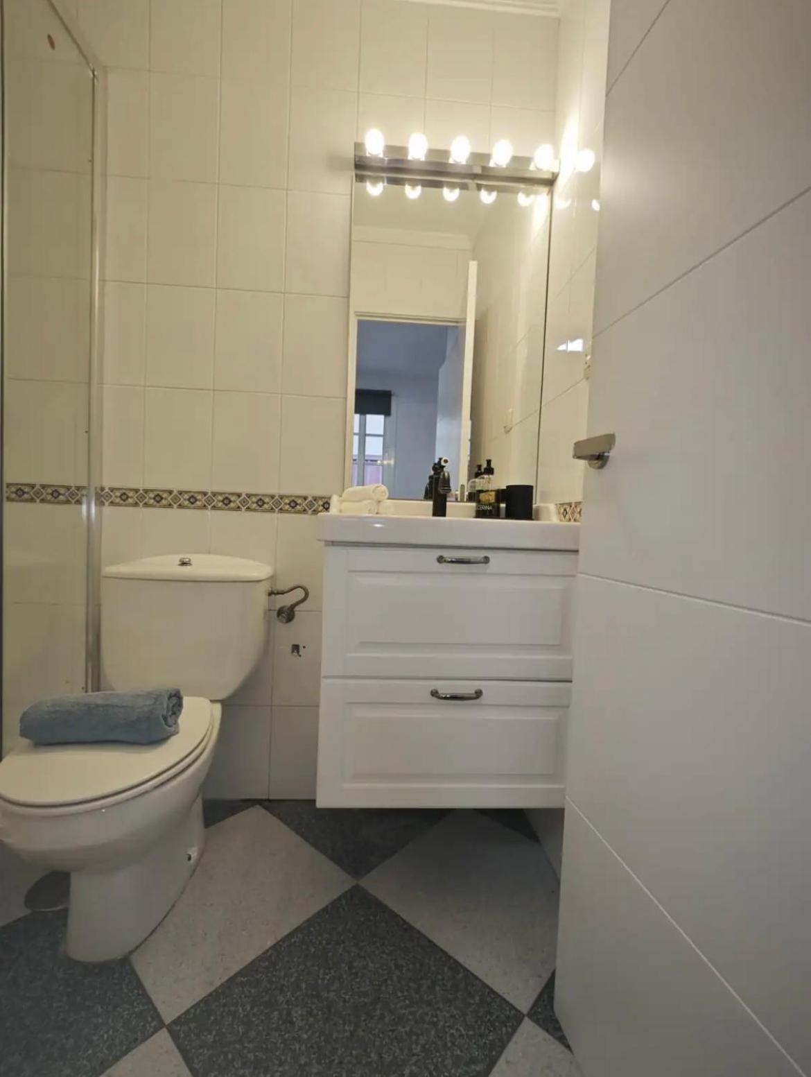Fabuloso Apartamento En El Soho Malaga Bagian luar foto